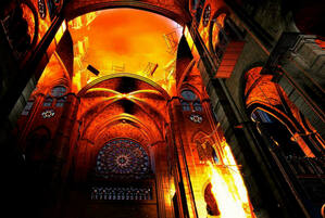 Фотография VR-квеста Save Notre-Dame on Fire от компании Flexagon (Фото 1)
